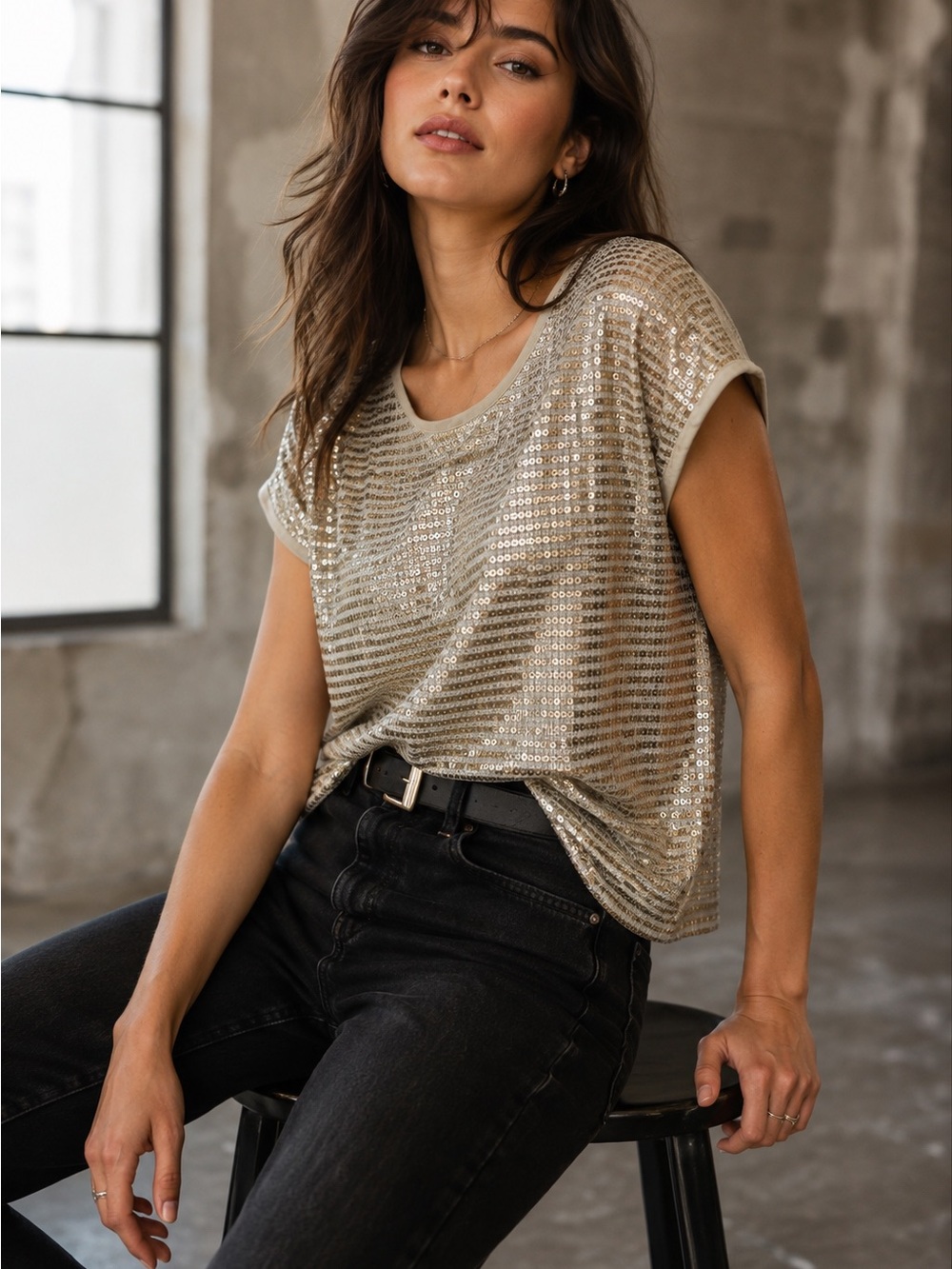 Chico’s Sequin Top Champagne Gold Metallic Short Sleeve Scoop Neck Edgy Glam *